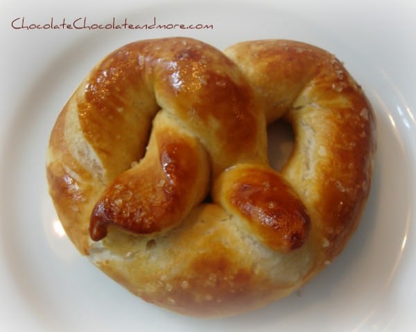 20+ Sweet and Salty Pretzel Recipes perfect any time of year! www.Embellishmints.com