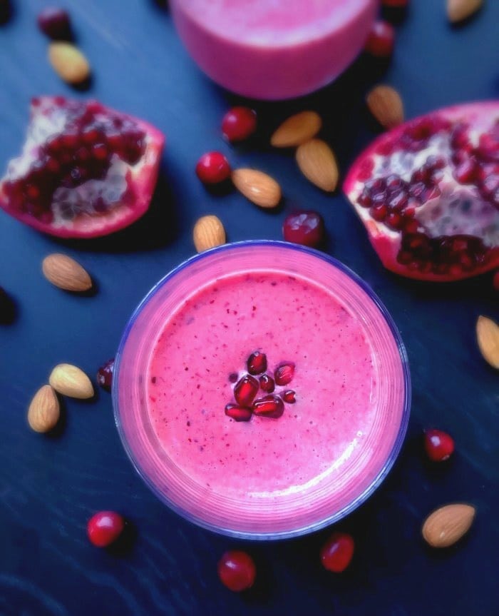 Super Healthy Pomegranate-Cranberry-Almond-Smoothie (Vegan + Glutenfree). Find this recipe and lots of other great ones here.