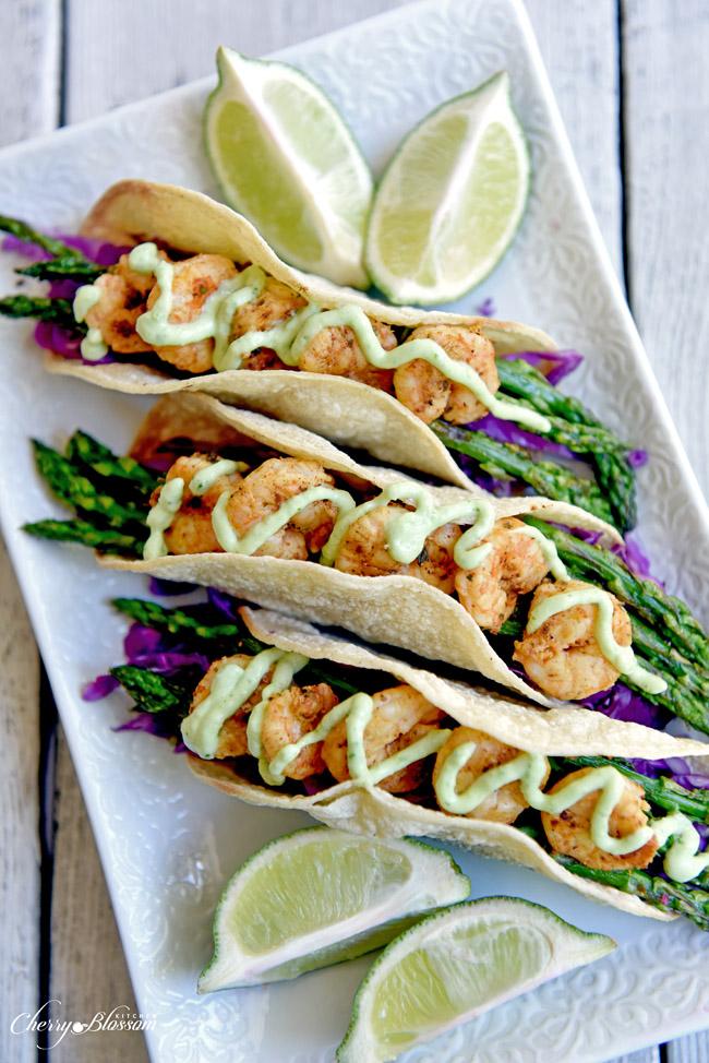 Fajita Shrimp and Asparagus Tacos with Avocado Cream Sauce {Linky Party}