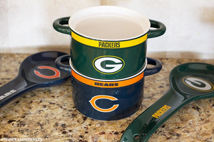 Chicago Bears vs Green Bay Packers is a huge rivalry and I've put together party ideas with NFL Homegating to help you throw the best party! Find out how on www.Embellishmints.com