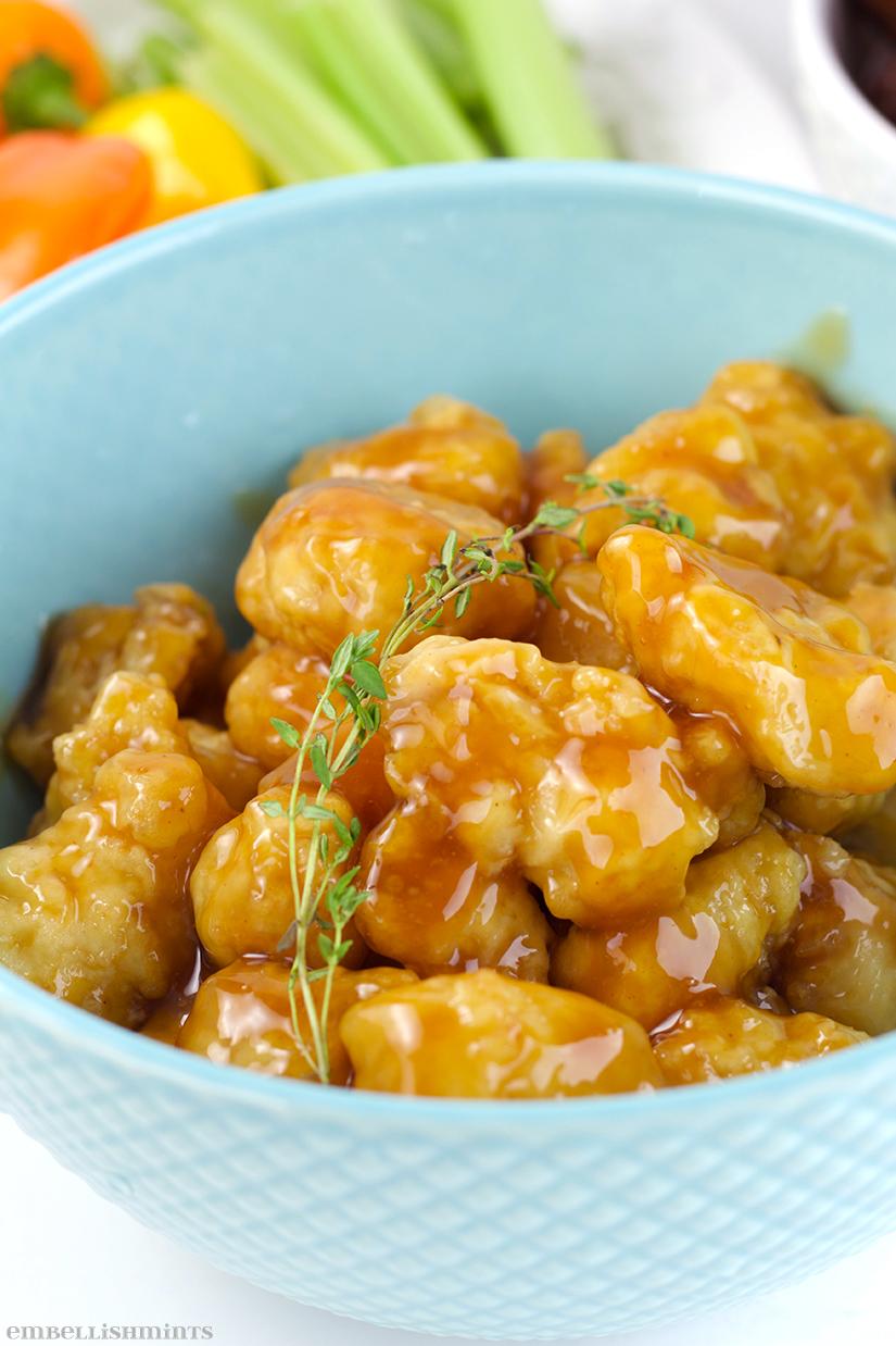 Easy Orange Chicken for the Chicago Bears vs Green Bay Packers game. A huge rivalry and I've put together party ideas with NFL Homegating to help you throw the best party! Find out how on www.Embellishmints.com
