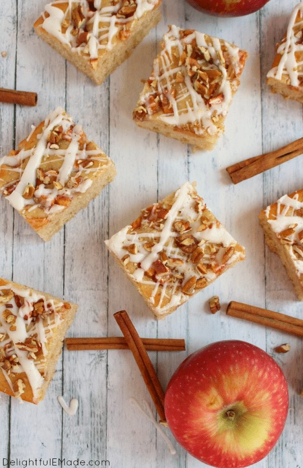 This delicious recipe is making me excited for Fall! Here is this delicious Apple Cinnamon Snack Cake. How can it not be delicious? Find the link to the recipe from Delighful E Made here.