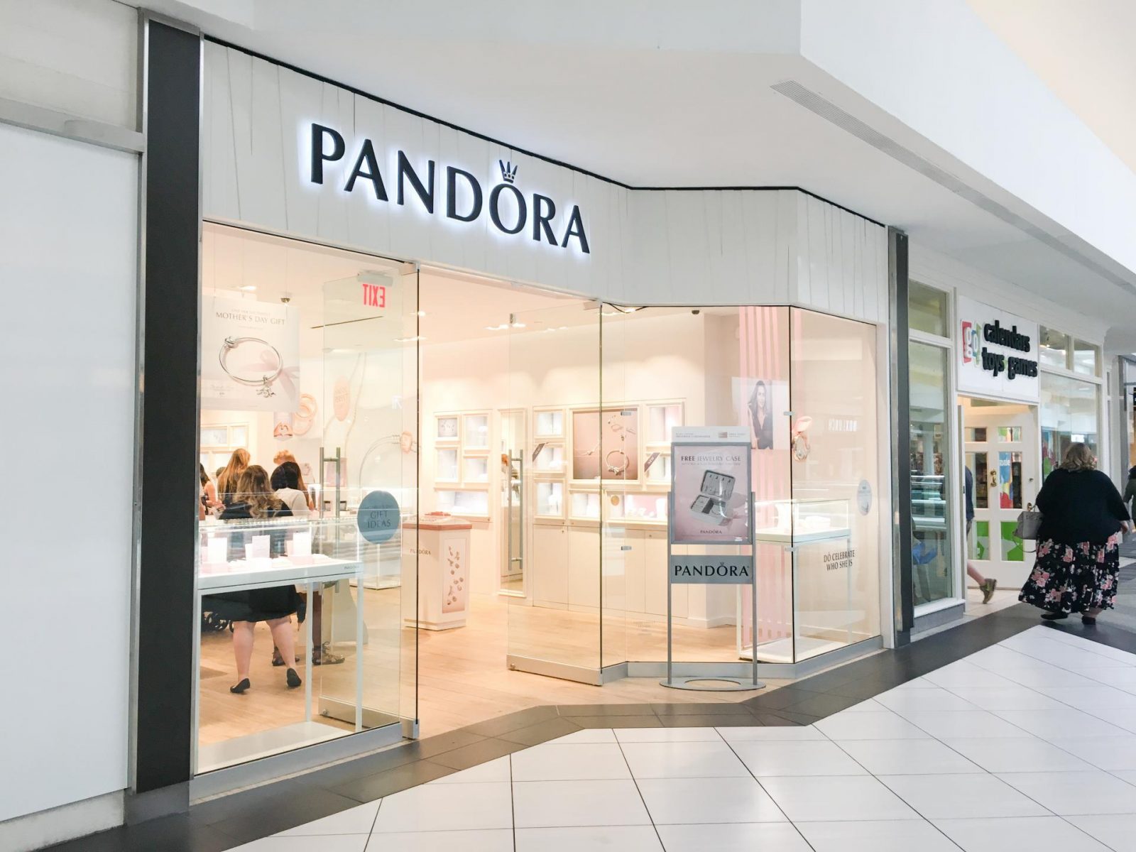 Pandora at Woodfield Mall in Schaumburg, Illinois. Michael Kors at